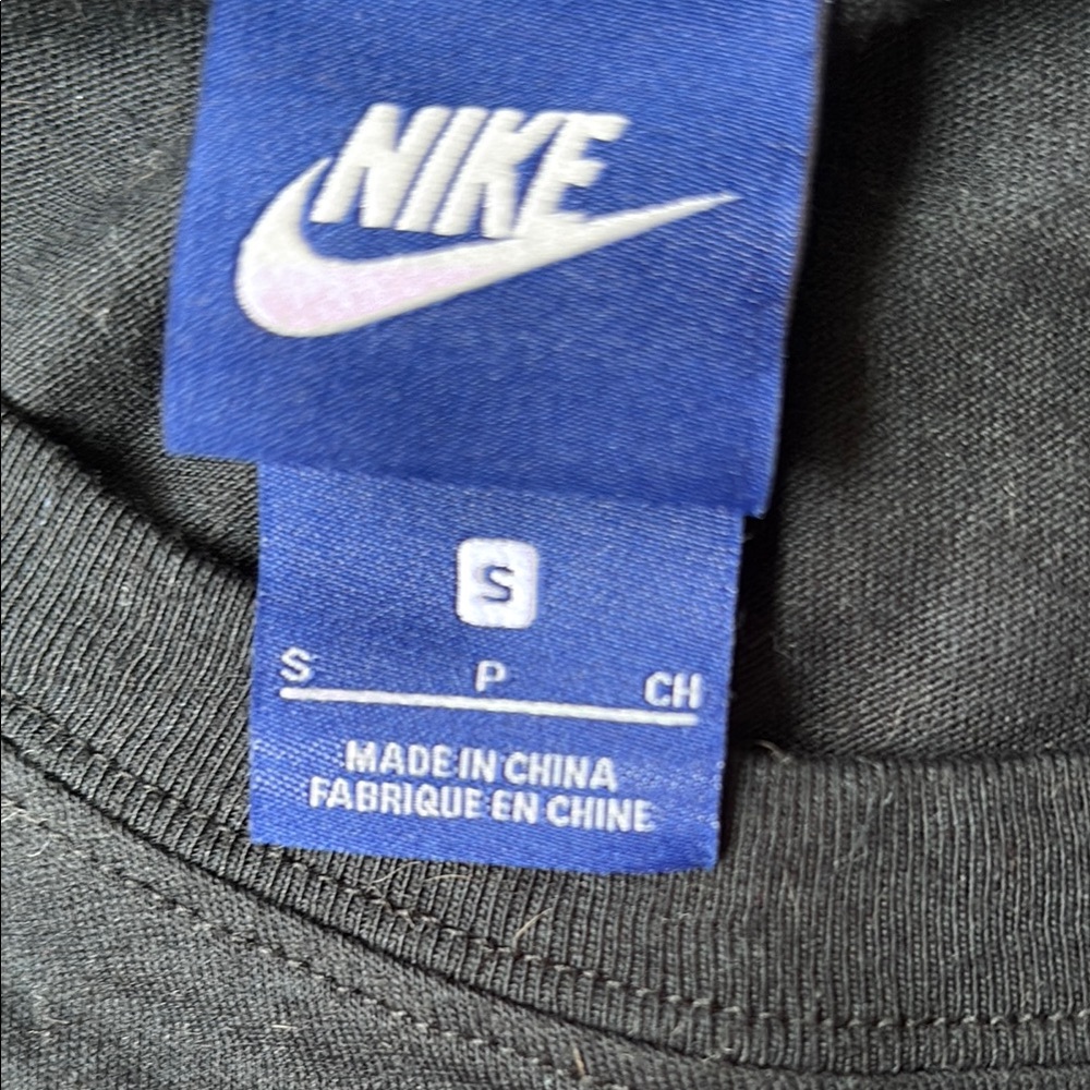 Nike Women’s Tank Tops - Gray/white and Black/pink - Picture 4 of 11